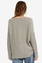 Load image into Gallery viewer, Hawaiian finely-striped T-shirt